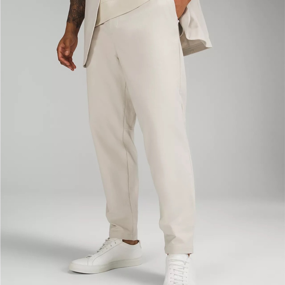 LULULEMON men’s trousers